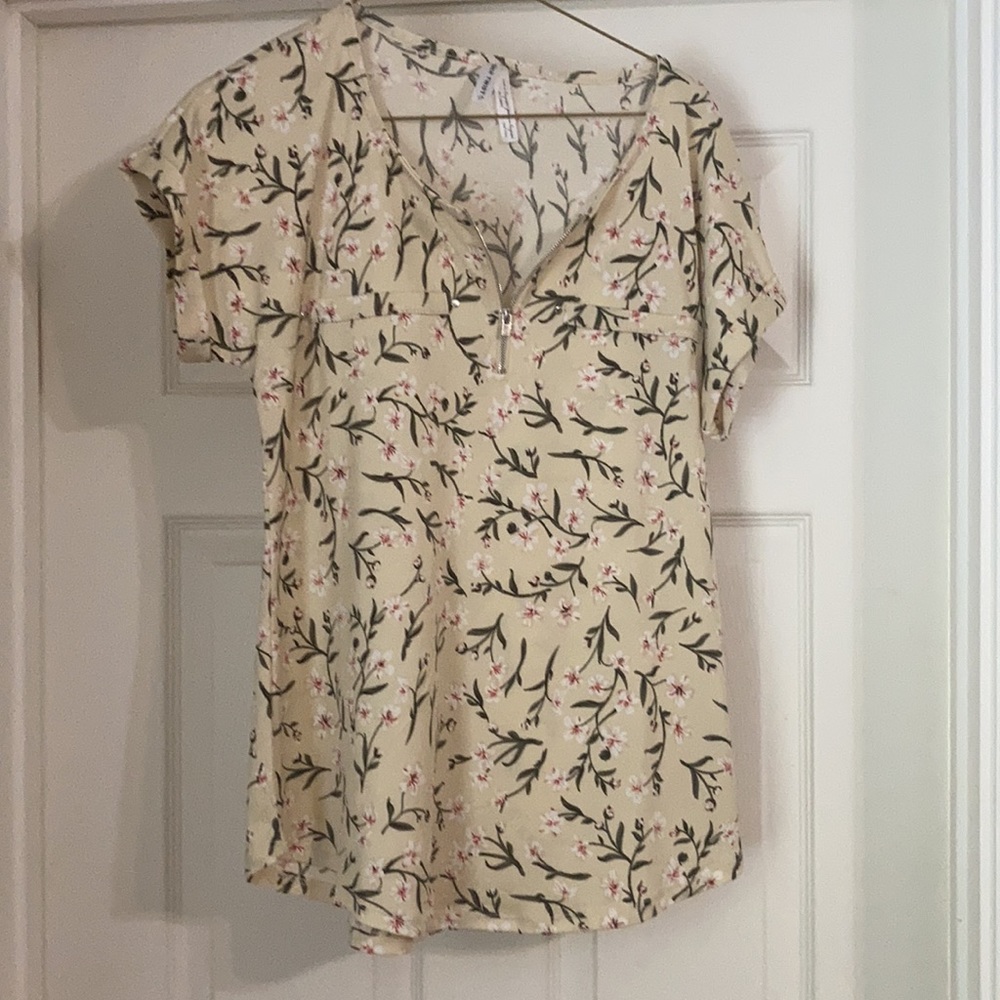 Extended shoulder top